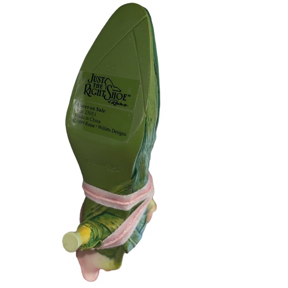 Vintage Just The Right Shoe “Calla Lilly” figurine #25092 NWOT - Picture 4 of 4